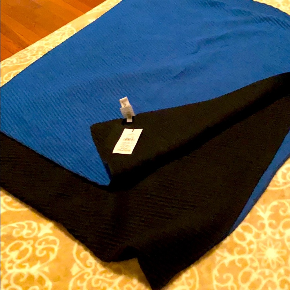 New Calvin Klein scarf